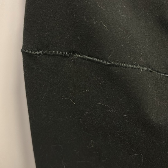 UNIQLO BLACK FLARE ATHLETIC PANTS SIZE MEDIUM ALSO HAVE SIZE LARGE NO POCKETS - Picture 6 of 6